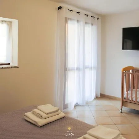 Libra Apartmán Àrbatax